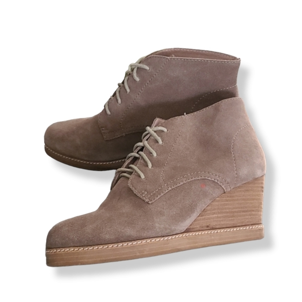 J JILL Chukka Wedge Boots 9.5 Ankle Booties Tan Suede Lace Up Oxfords Wedges - Picture 12 of 13